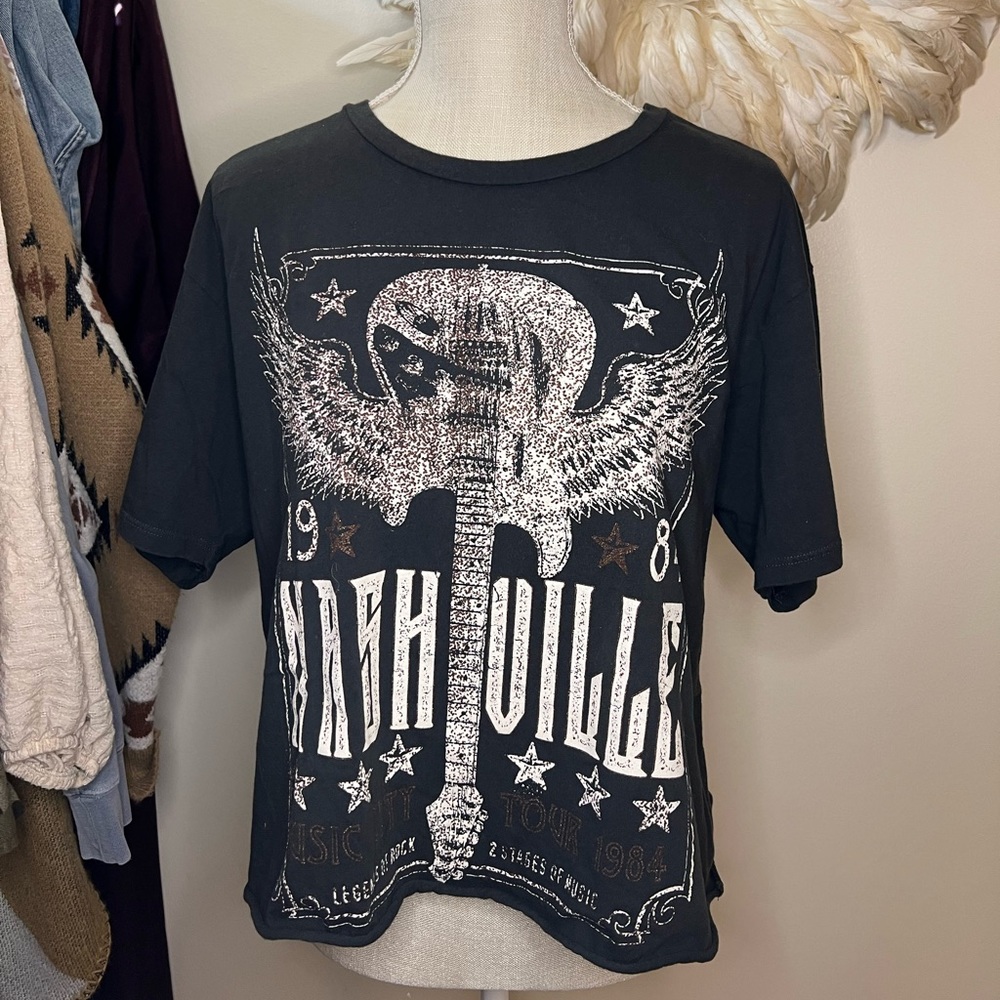 Oversized Cropped Nashville Graphic Tee